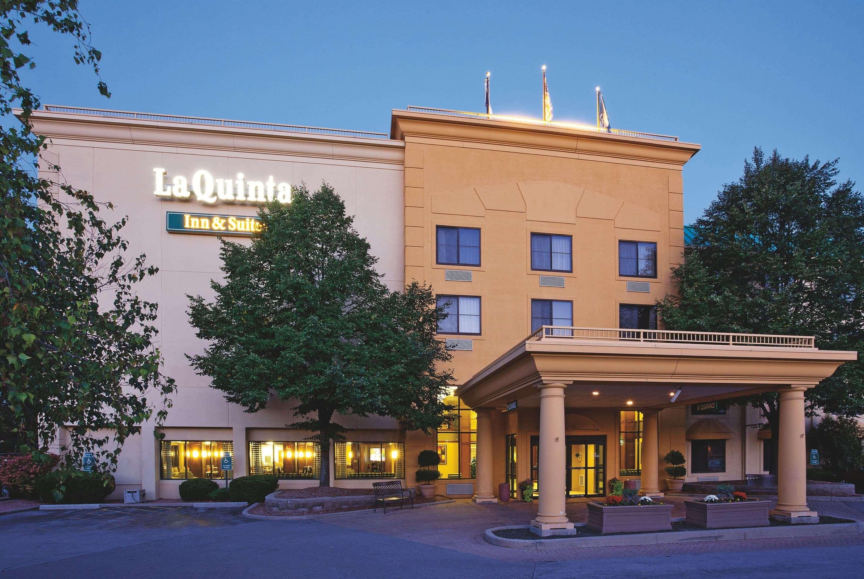 La Quinta By Wyndham Milwaukee Bayshore Area Glendale Ngoại thất bức ảnh